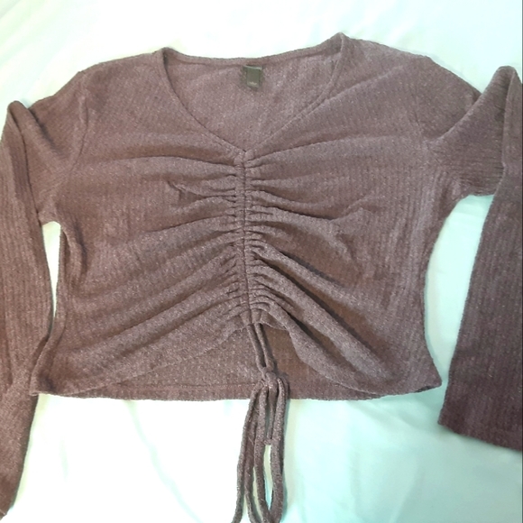 wild fable Tops - Womens size large long sleeved crop top